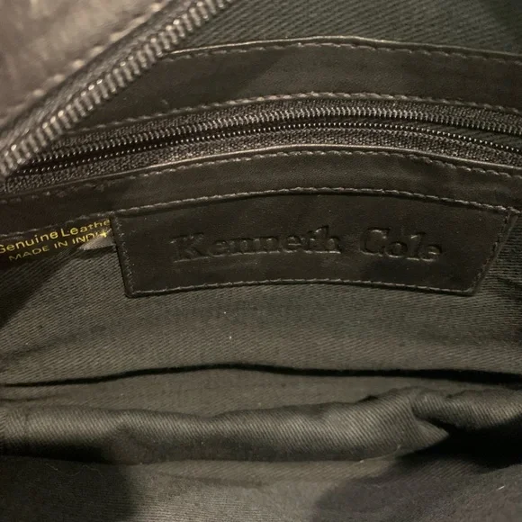 Kenneth Cole crossbody-black - Picture 5 of 9